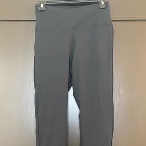 Women’s Basic Dri-Fit Nike Tights/Leggings (medium)